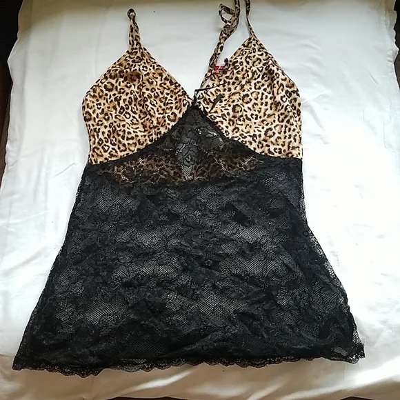 Leopard and Lace Lingerie Set - Picture 2 of 4